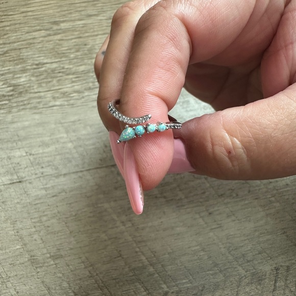 Bomb Party Elegant Silver and Turquoise Women's Ring Size 9 - Picture 1 of 5